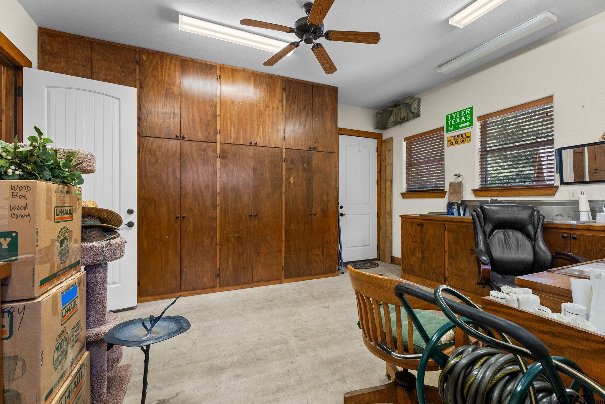 Tyler, Texas, 75707, United States, 4 Bedrooms Bedrooms, ,4 BathroomsBathrooms,Residential,Active,1944068