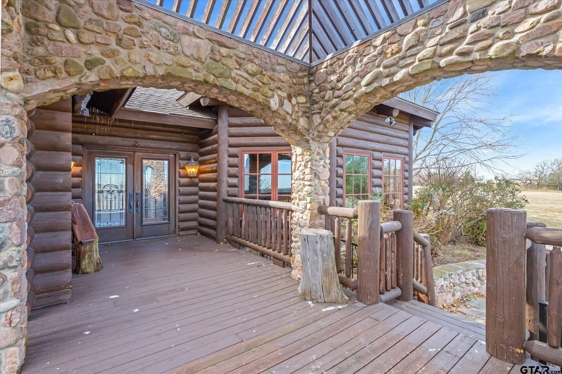 Palmer, Texas, 75152, United States, 6 Bedrooms Bedrooms, ,5 BathroomsBathrooms,Residential,Active,2011199