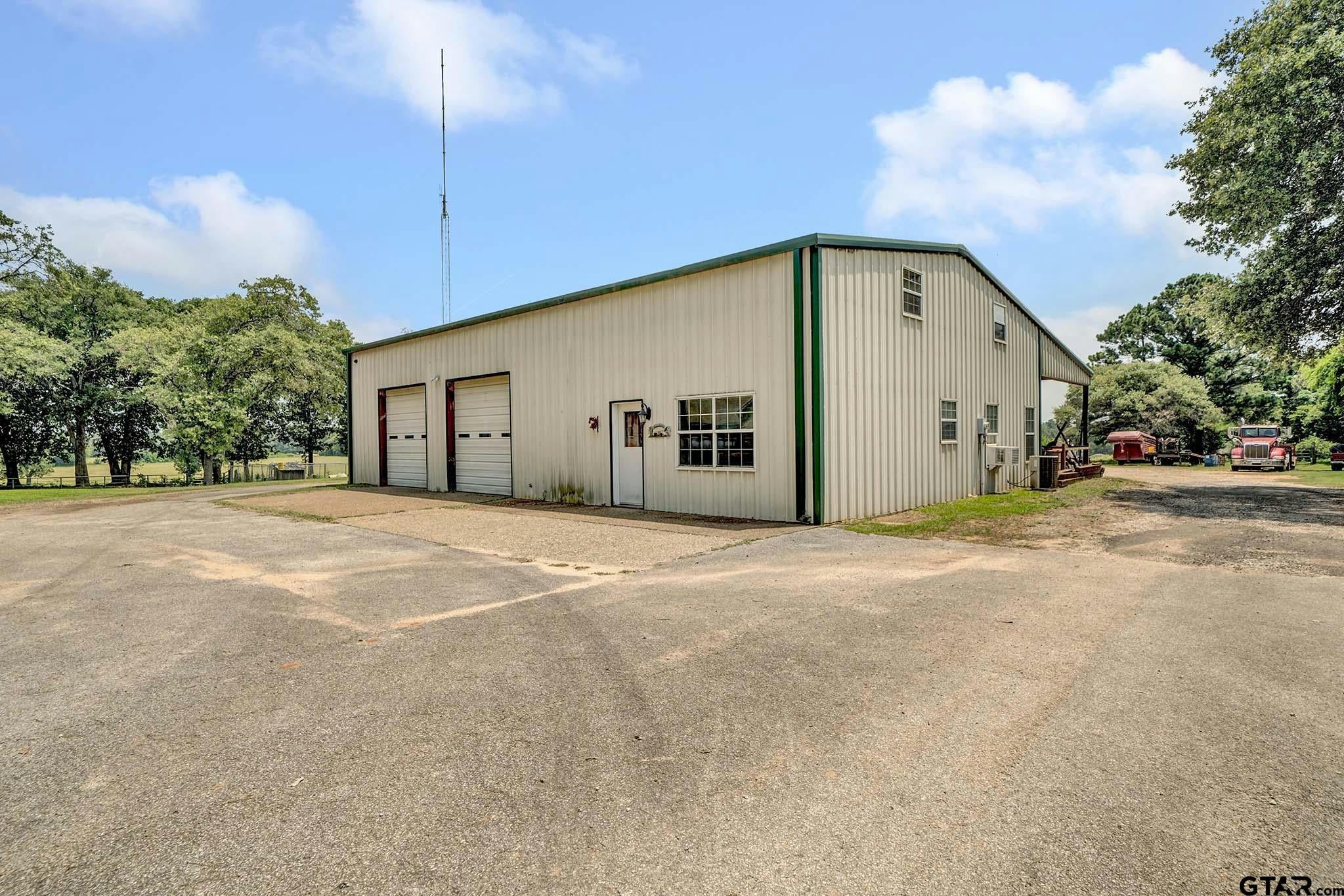 Lindale, Texas, 75771, United States, 4 Bedrooms Bedrooms, ,4 BathroomsBathrooms,Residential,Active,1914591