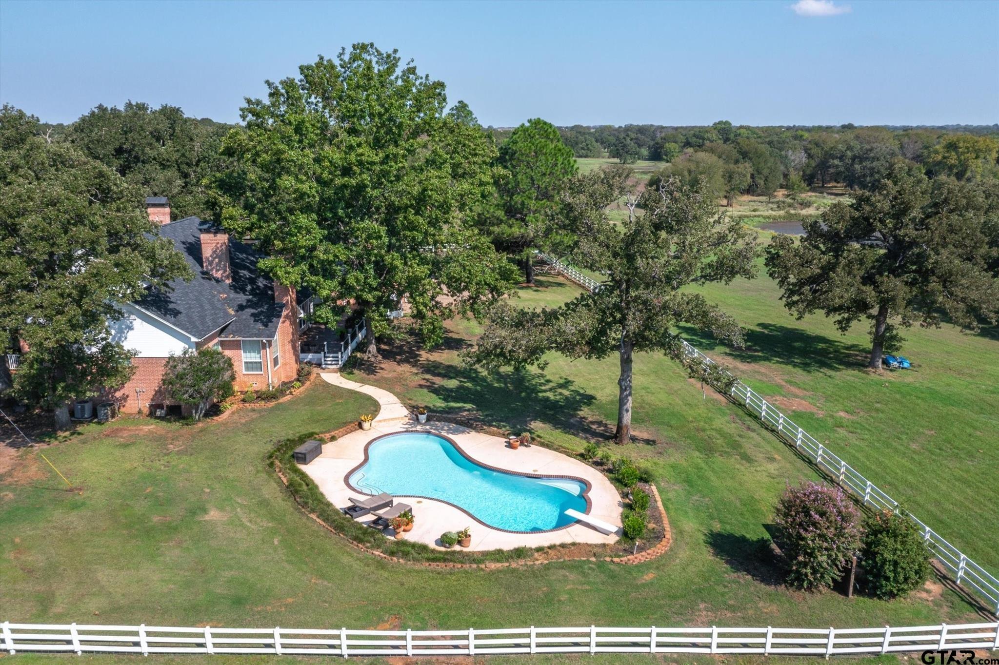 Mabank, Texas, 75147, United States, 5 Bedrooms Bedrooms, ,7 BathroomsBathrooms,Residential,Active,1985855