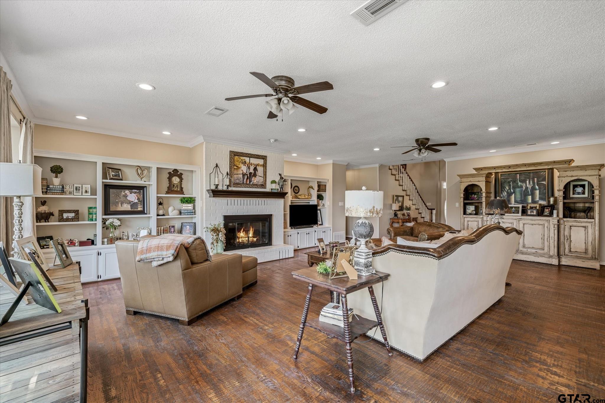 Mabank, Texas, 75147, United States, 5 Bedrooms Bedrooms, ,7 BathroomsBathrooms,Residential,Active,1985855