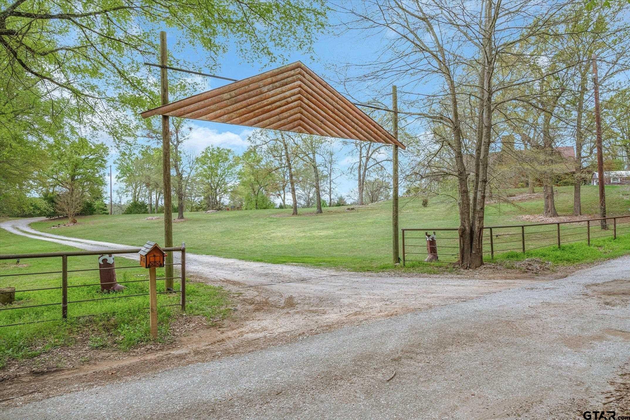 Edgewood, Texas, 75117, United States, ,3 BathroomsBathrooms,Residential,Active,1831824