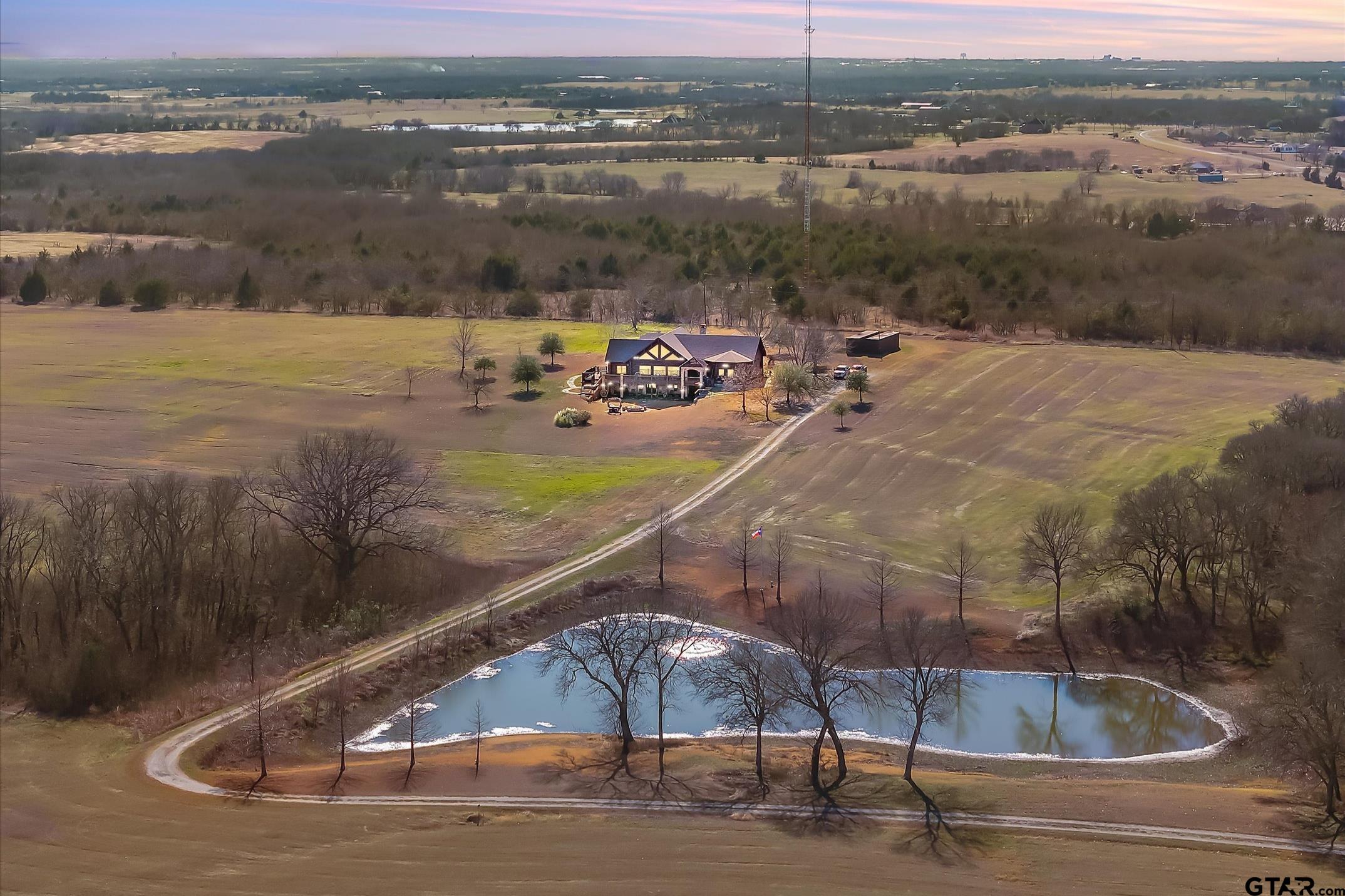 Palmer, Texas, 75152, United States, 6 Bedrooms Bedrooms, ,5 BathroomsBathrooms,Residential,Active,2011199