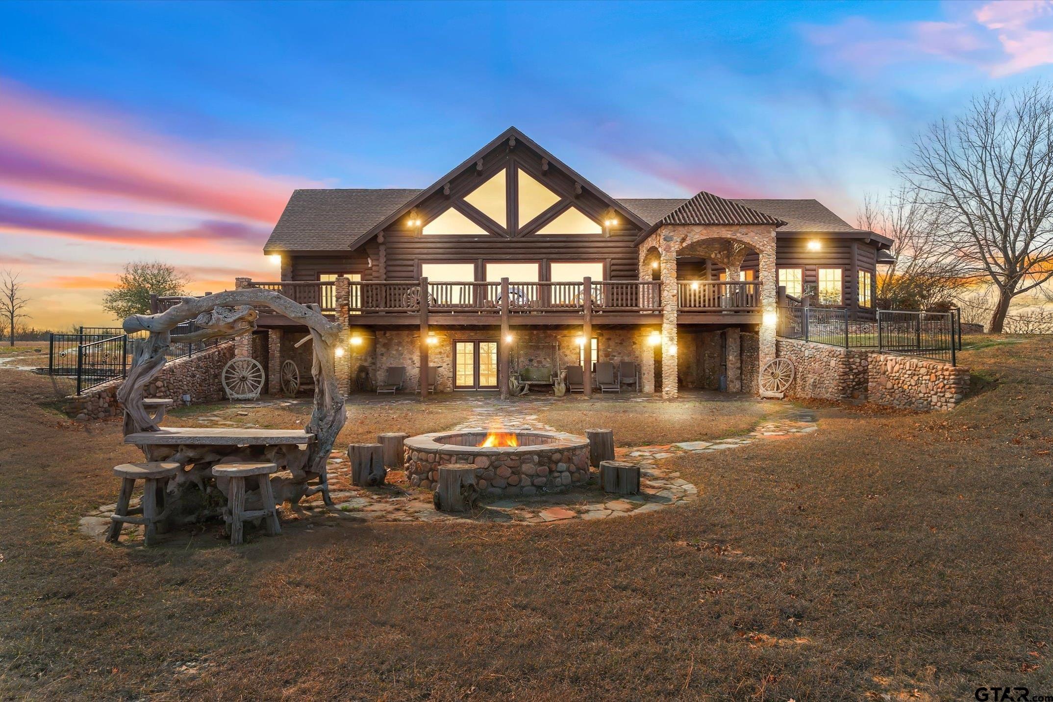 Palmer, Texas, 75152, United States, 6 Bedrooms Bedrooms, ,5 BathroomsBathrooms,Residential,Active,2011199