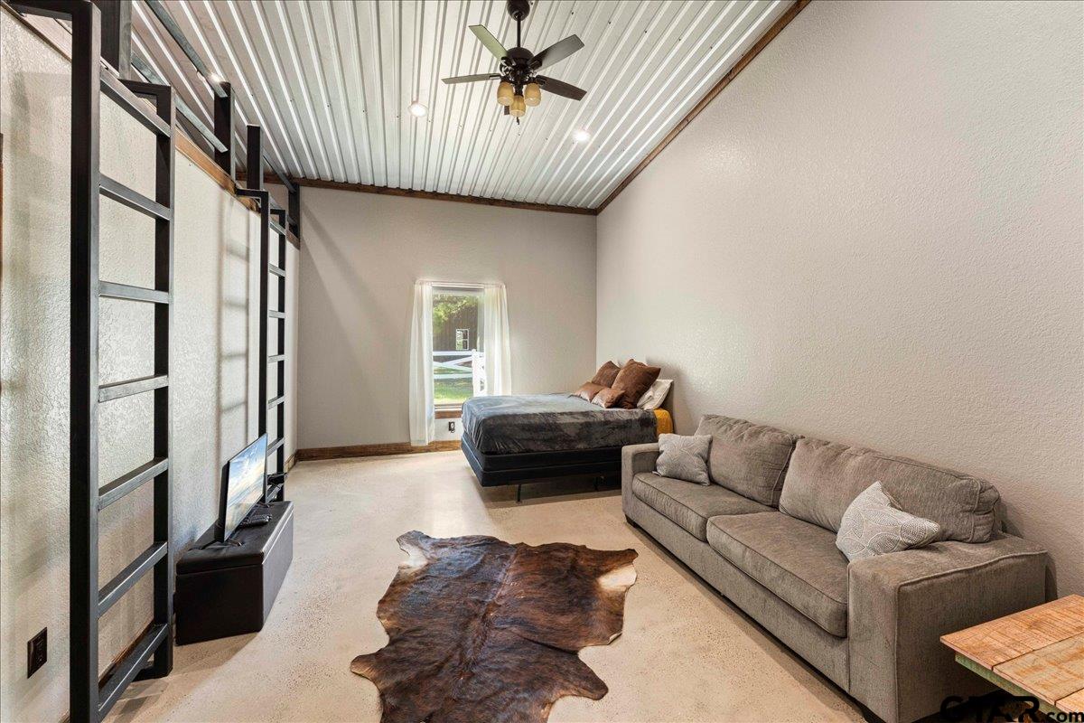 Tyler, Texas, 75706, United States, 3 Bedrooms Bedrooms, ,3 BathroomsBathrooms,Residential,Active,1944458