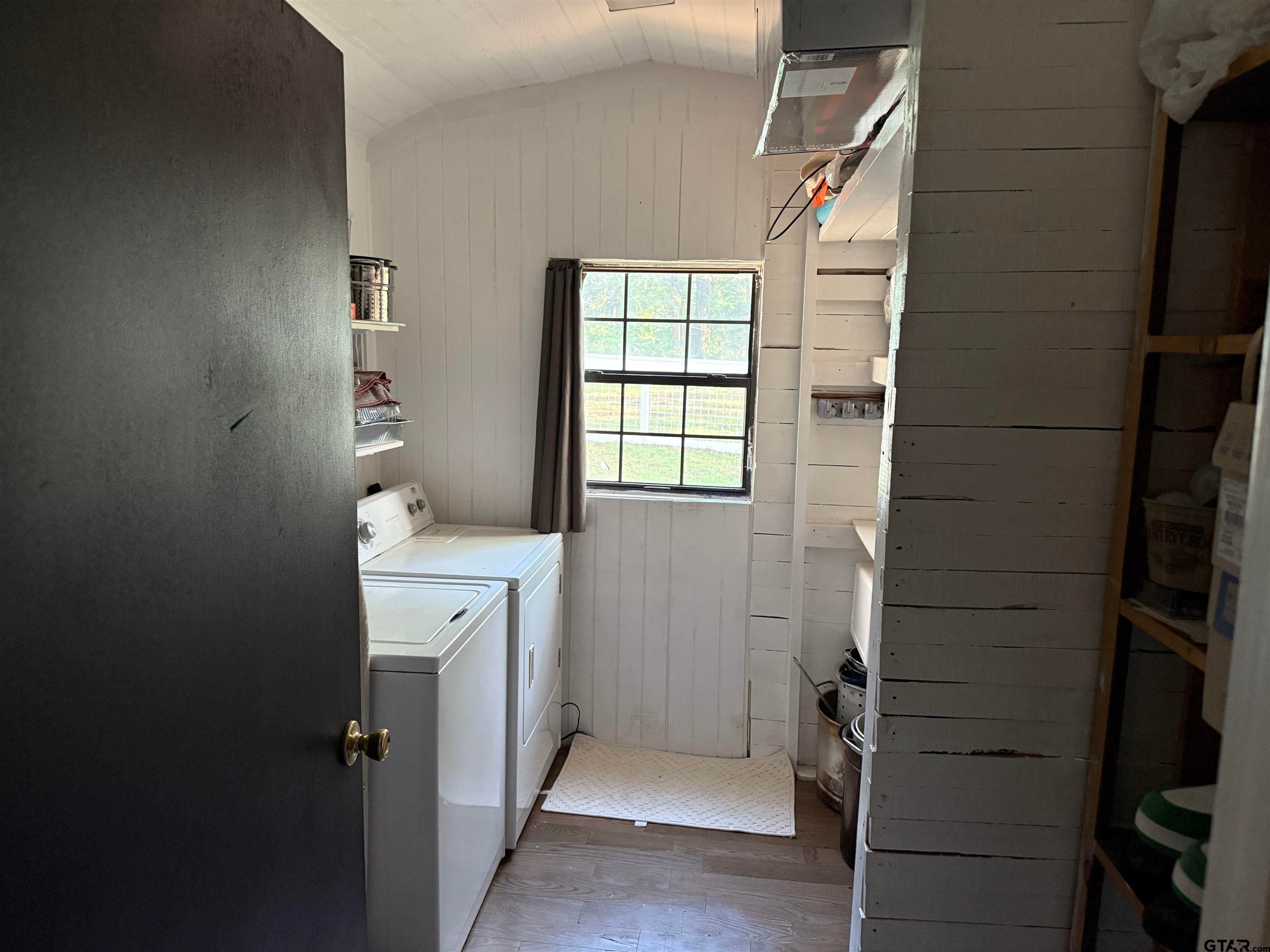 Lindale, Texas, 75771, United States, 1 Bedroom Bedrooms, ,1 BathroomBathrooms,Residential,Active,1941103