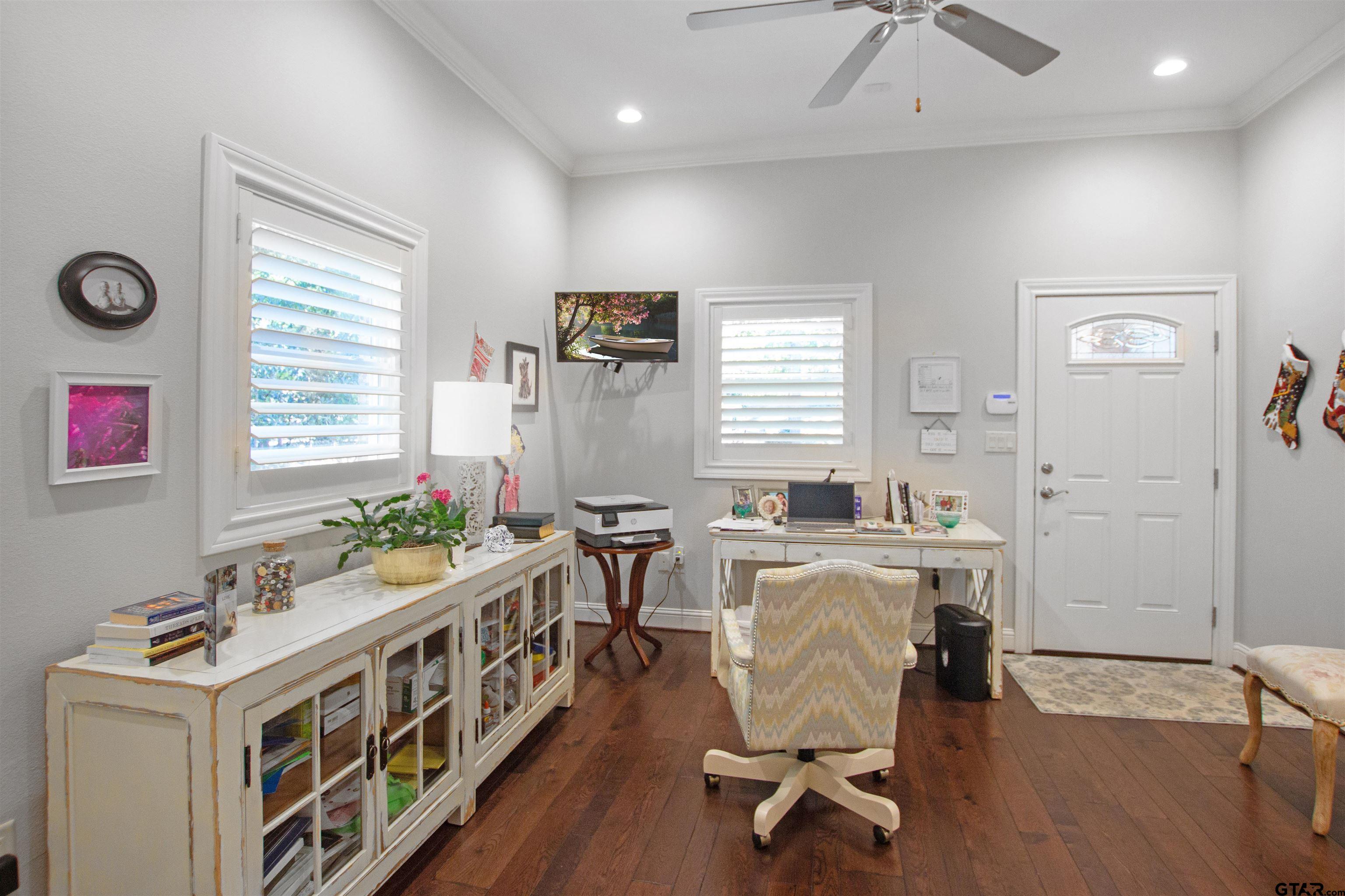 Flint, Texas, 75762, United States, 5 Bedrooms Bedrooms, ,6 BathroomsBathrooms,Residential,Active,1987250