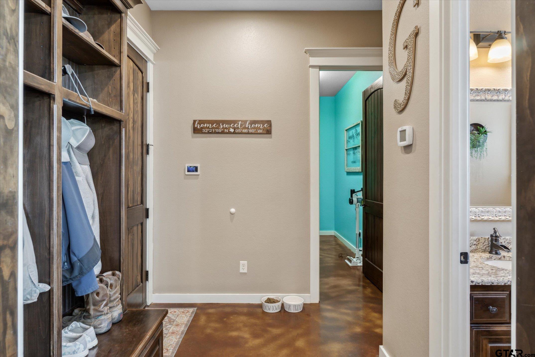 Ben Wheeler, Texas, 75754, United States, ,3 BathroomsBathrooms,Residential,Active,1808234