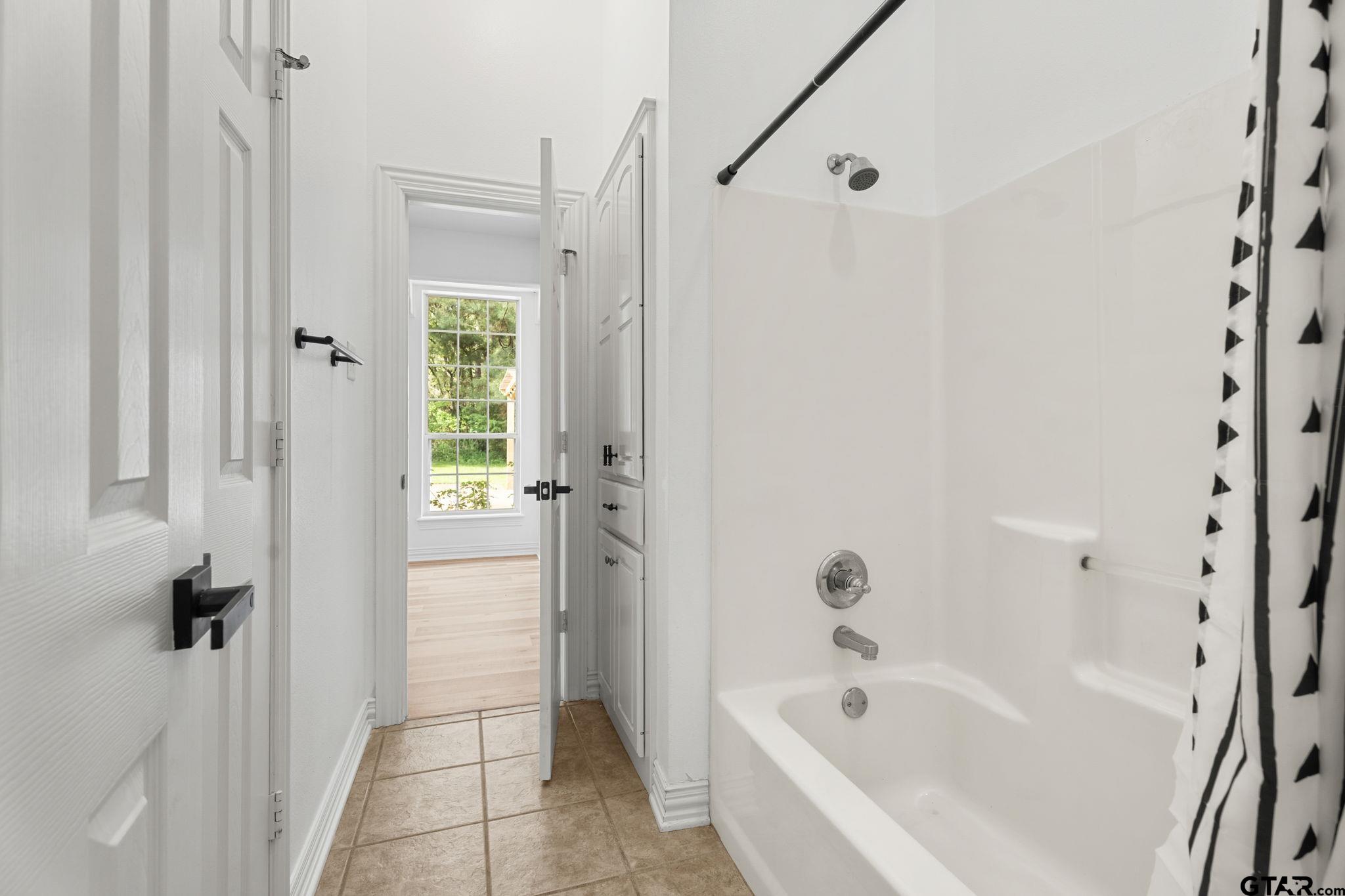 Bullard, Texas, 75757, United States, 4 Bedrooms Bedrooms, ,3 BathroomsBathrooms,Residential,Active,1788482