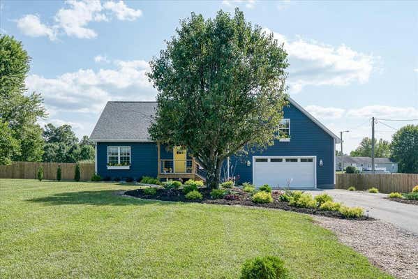 233 SKYLINE DR, JAMESTOWN, TN 38556 - Image 1