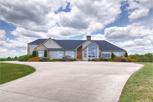 297 HILLENDALE RD, CROSSVILLE, TN 38572 - Image 1