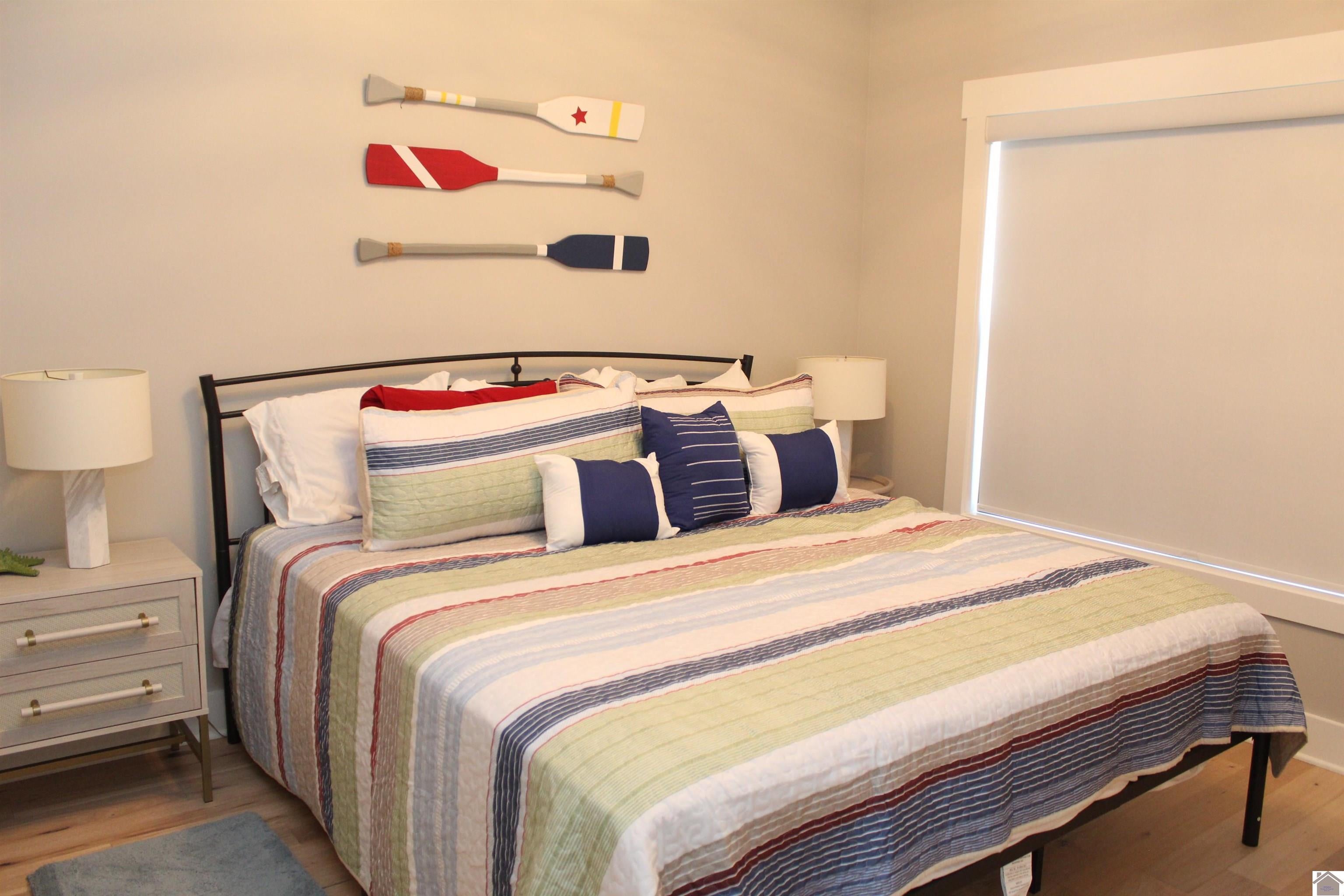 Kuttawa, Kentucky, 42055, United States, 4 Bedrooms Bedrooms, ,4 BathroomsBathrooms,Residential,Active,1828683