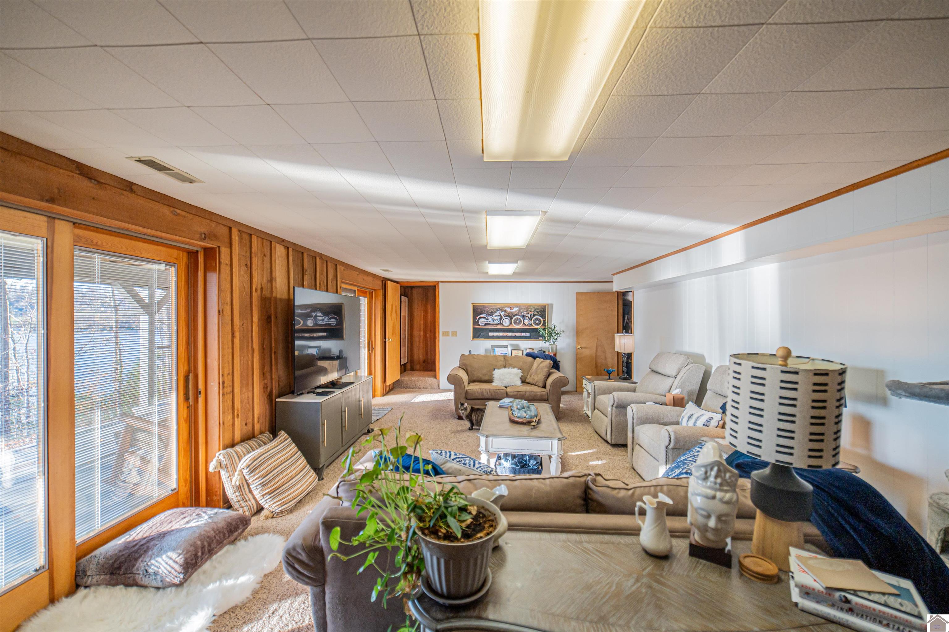 Eddyville, Kentucky, 42038, United States, 3 Bedrooms Bedrooms, ,3 BathroomsBathrooms,Residential,Active,1999917