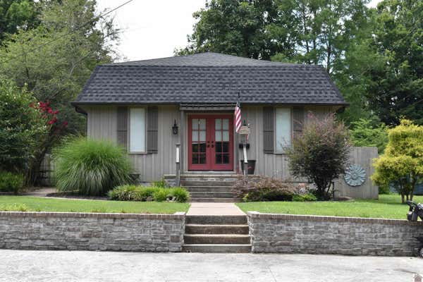 517 S 1ST ST, MAYFIELD, KY 42066, photo 2 of 30