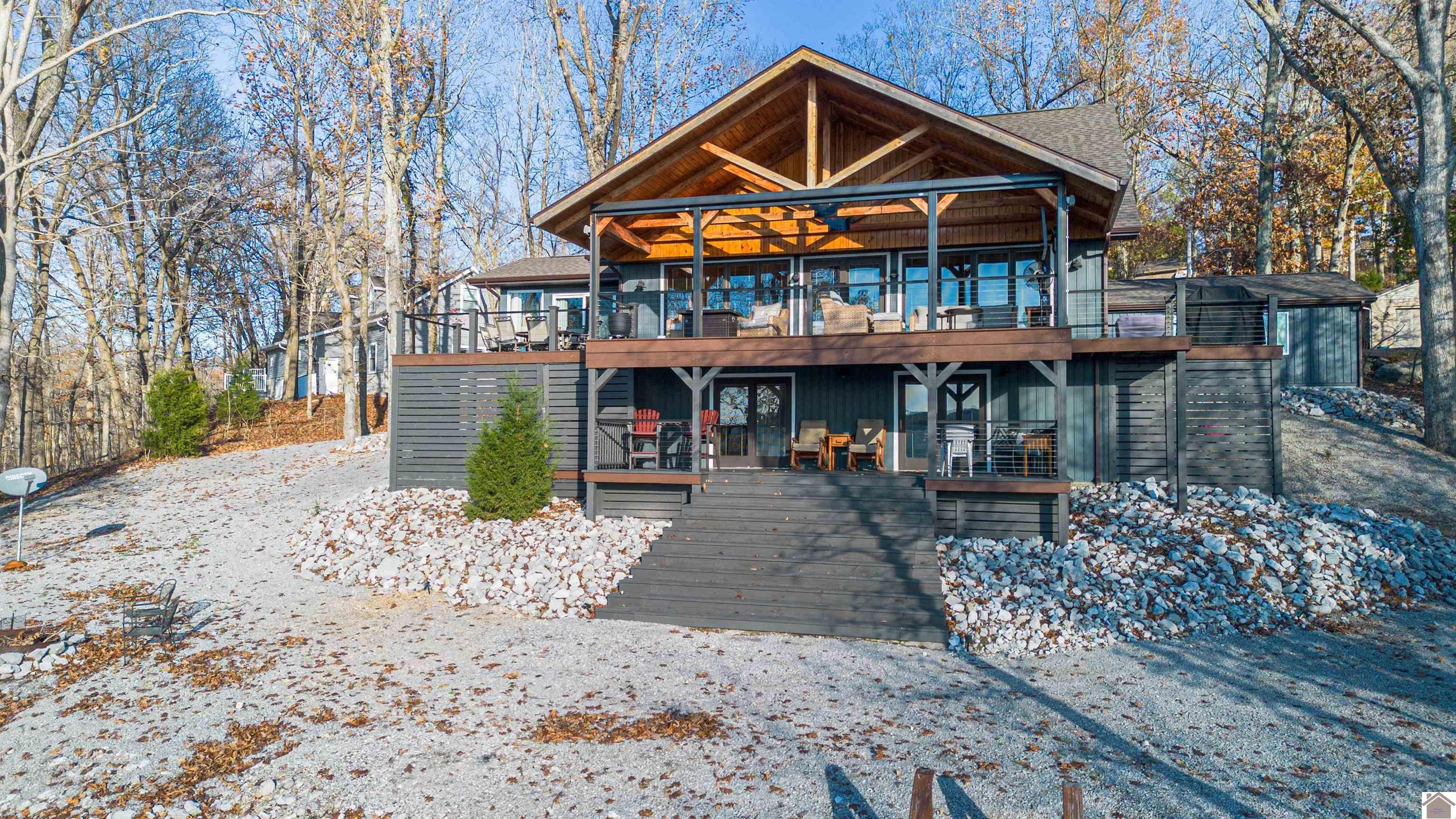 Eddyville, Kentucky, 42038, United States, 3 Bedrooms Bedrooms, ,3 BathroomsBathrooms,Residential,Active,1999917