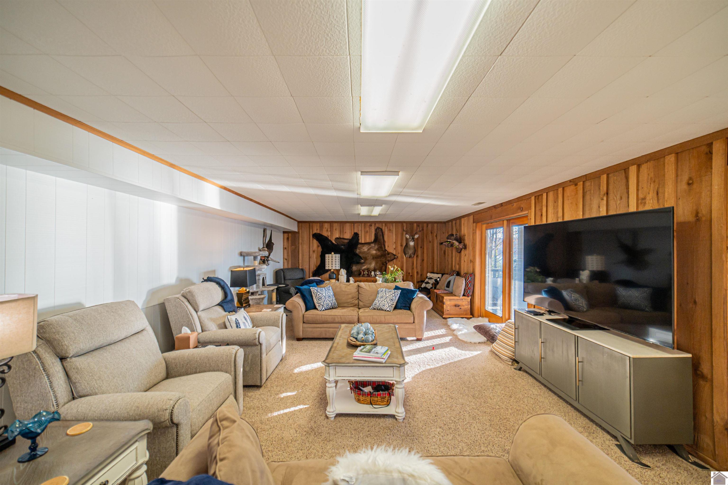 Eddyville, Kentucky, 42038, United States, 3 Bedrooms Bedrooms, ,3 BathroomsBathrooms,Residential,Active,1999917