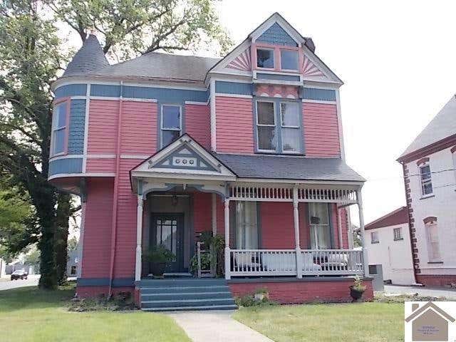 802 JEFFERSON ST, PADUCAH, KY 42001, photo 1 of 27