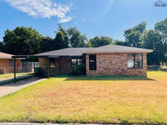 203 S HOLLY ST, BURKBURNETT, TX 76354 - Image 1