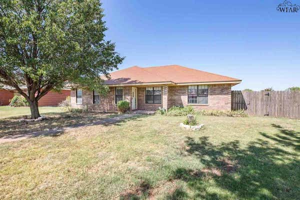 111 TUMBLEWEED CT, HENRIETTA, TX 76365 - Image 1