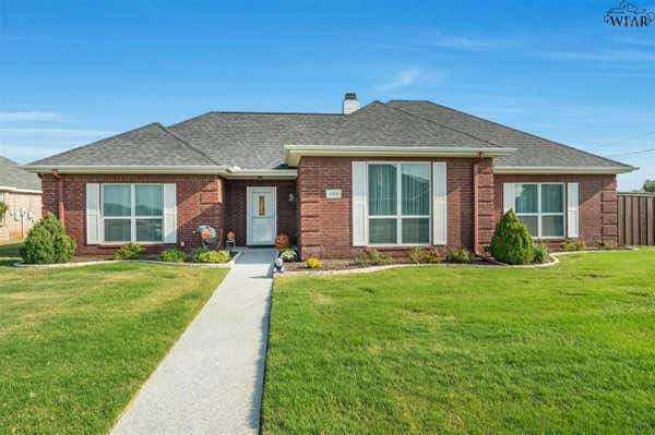 1101 CHAPARRAL CT, BURKBURNETT, TX 76354 - Image 1