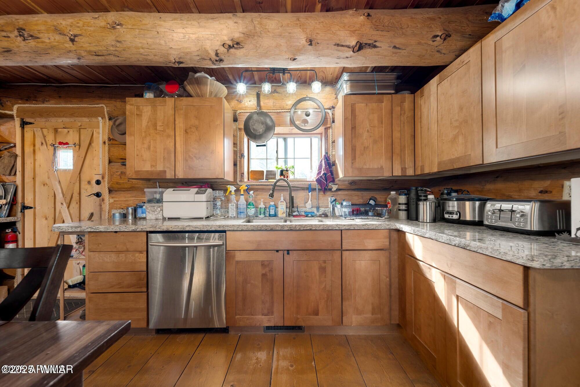 Lakeside, Arizona, 85929, United States, 8 Bedrooms Bedrooms, ,8 BathroomsBathrooms,Residential,Active,1860249