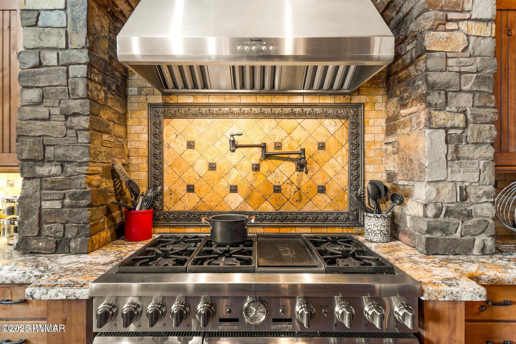 Lakeside, Arizona, 85929, United States, 8 Bedrooms Bedrooms, ,8 BathroomsBathrooms,Residential,Active,1860249