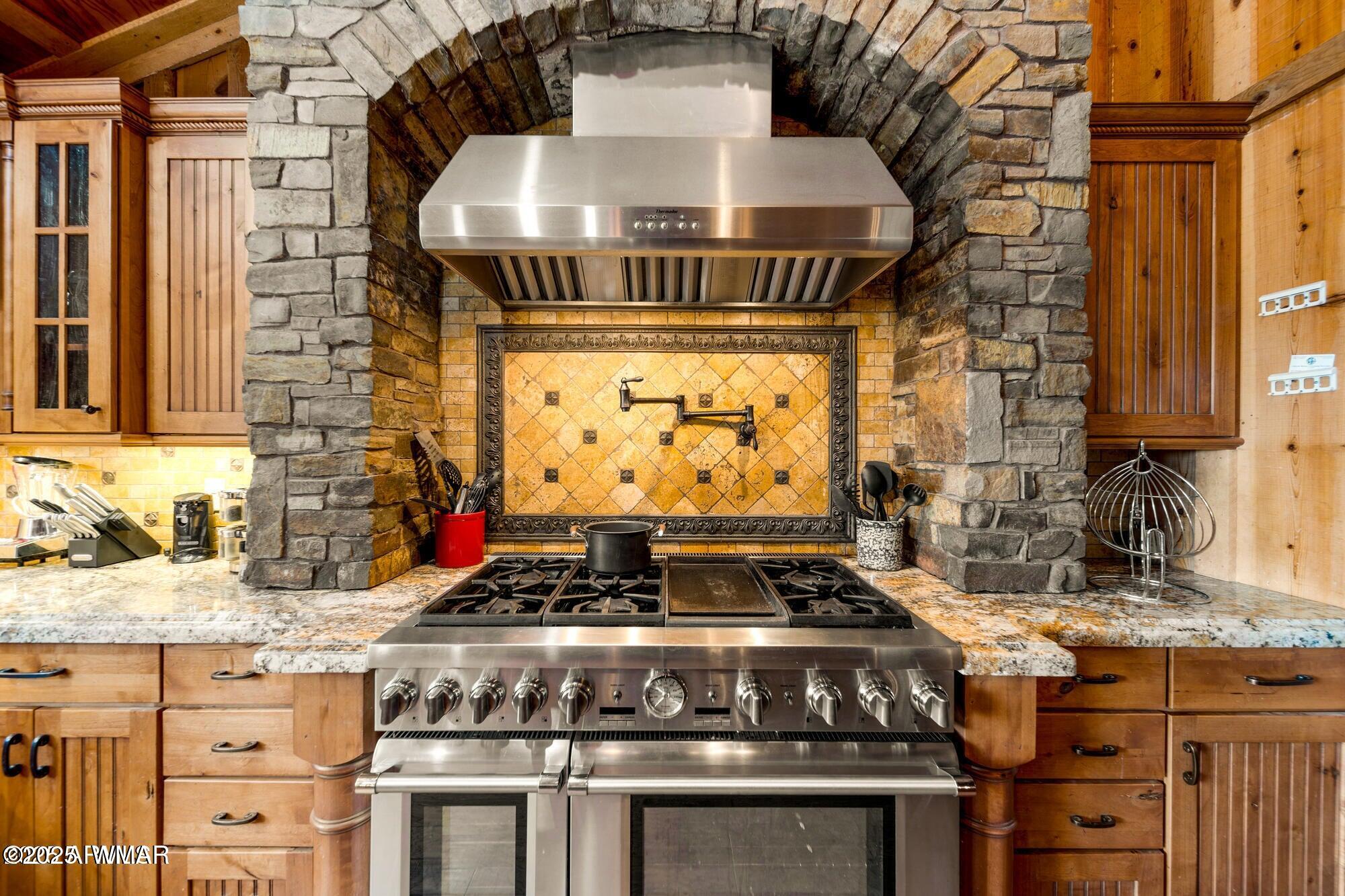 Lakeside, Arizona, 85929, United States, 8 Bedrooms Bedrooms, ,8 BathroomsBathrooms,Residential,Active,1860249