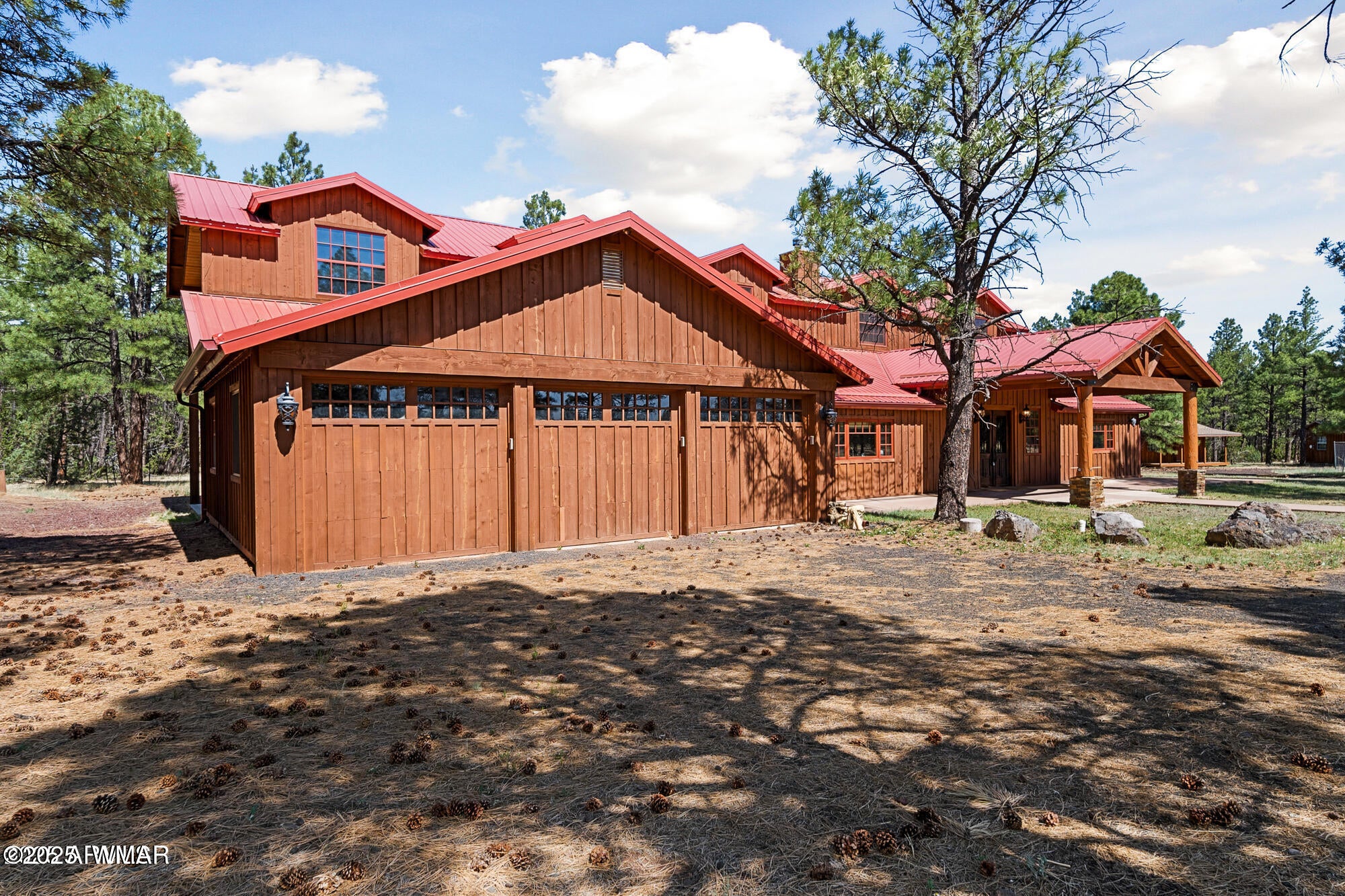 Lakeside, Arizona, 85929, United States, 8 Bedrooms Bedrooms, ,8 BathroomsBathrooms,Residential,Active,1860249