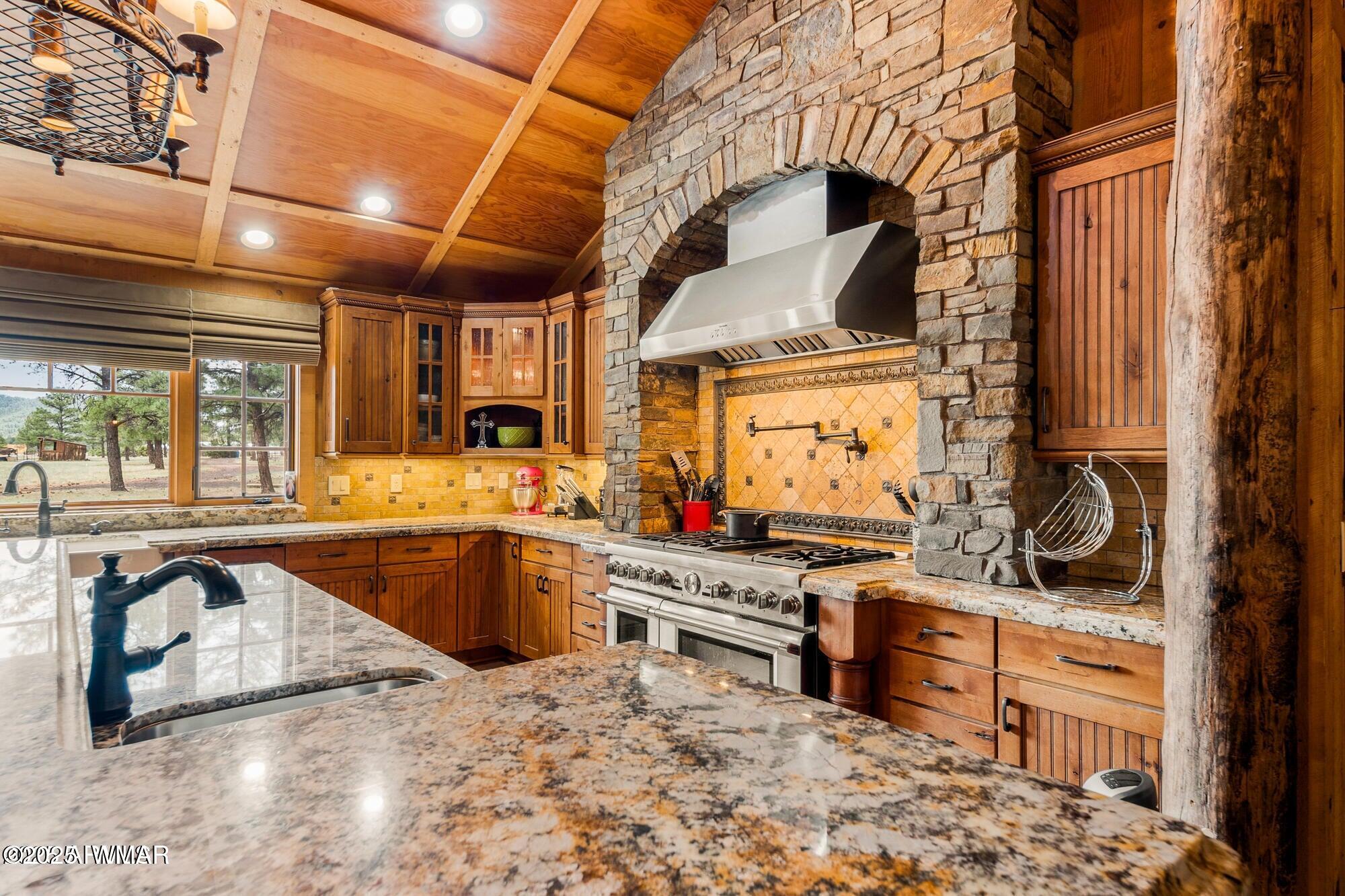 Lakeside, Arizona, 85929, United States, 8 Bedrooms Bedrooms, ,8 BathroomsBathrooms,Residential,Active,1860249