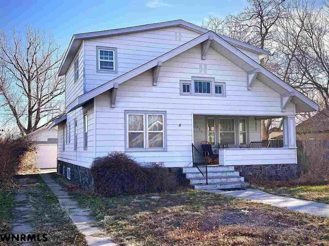 1725 5TH AVE, SCOTTSBLUFF, NE 69361, photo 1 of 65