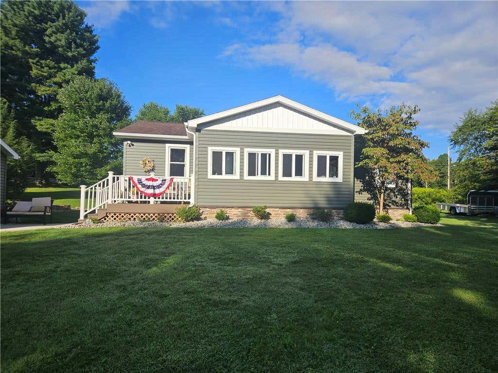 670 CHEYENNE TRL, MERCER, PA 16137, photo 1 of 32