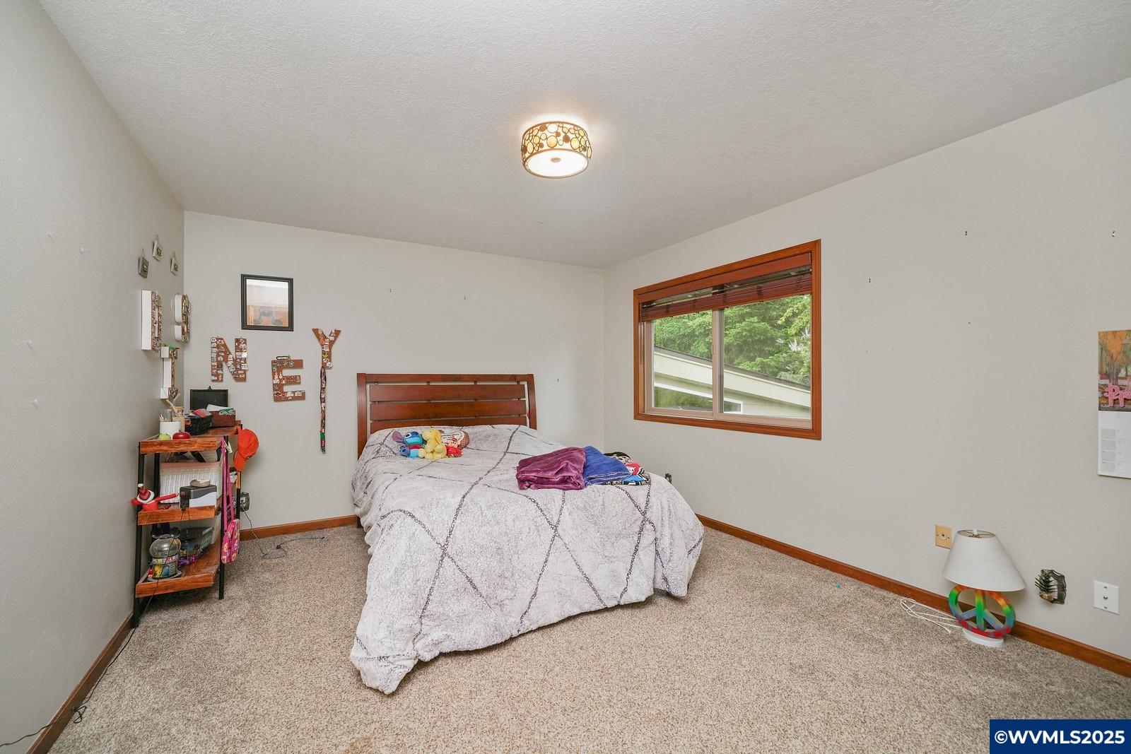 Salem, Oregon, 97302, United States, 3 Bedrooms Bedrooms, ,4 BathroomsBathrooms,Residential,Active,1989789