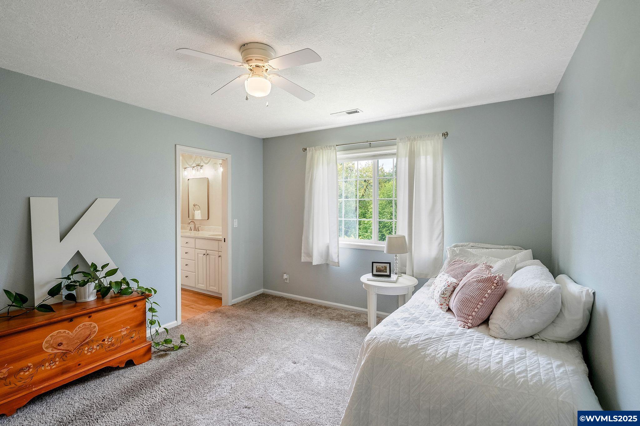 Salem, Oregon, 97302, United States, ,5 BathroomsBathrooms,Residential,Active,1849214