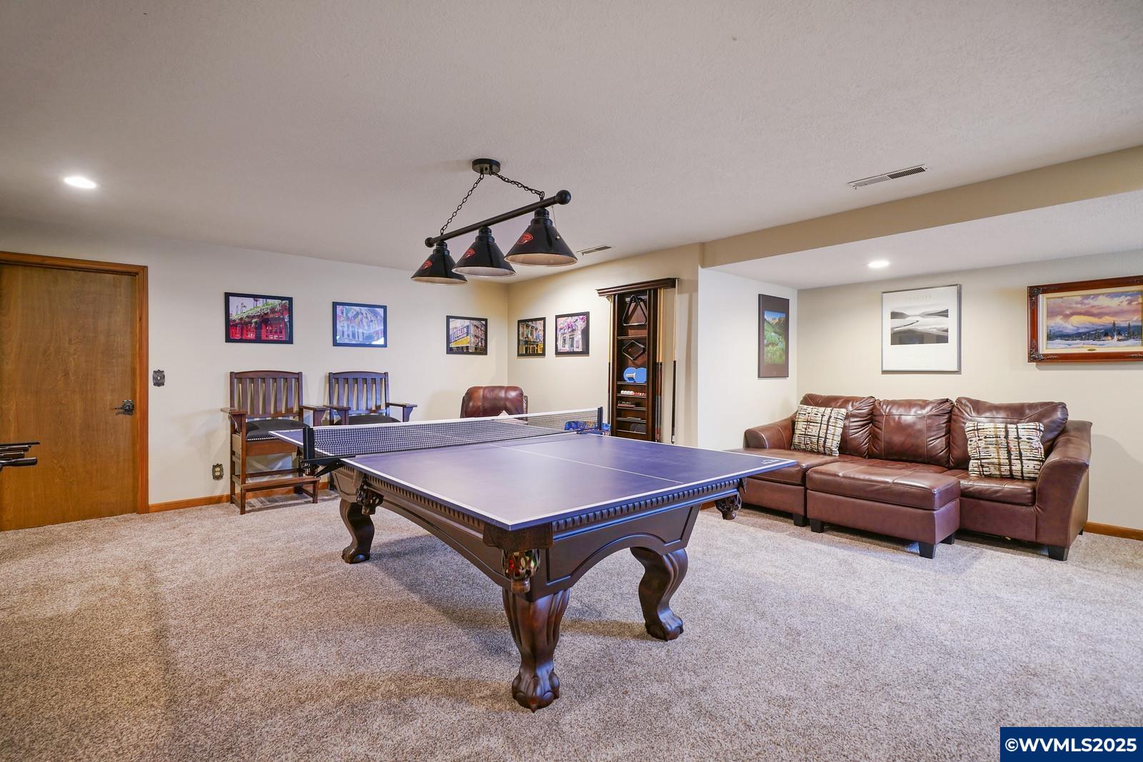 Salem, Oregon, 97302, United States, 3 Bedrooms Bedrooms, ,4 BathroomsBathrooms,Residential,Active,1989789