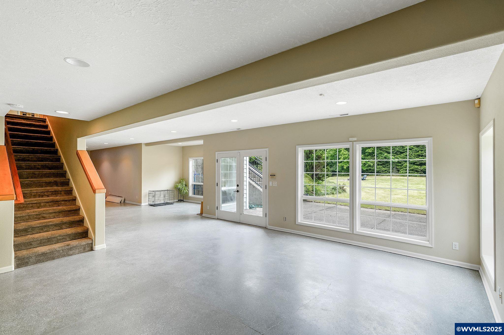 Salem, Oregon, 97302, United States, ,5 BathroomsBathrooms,Residential,Active,1849214