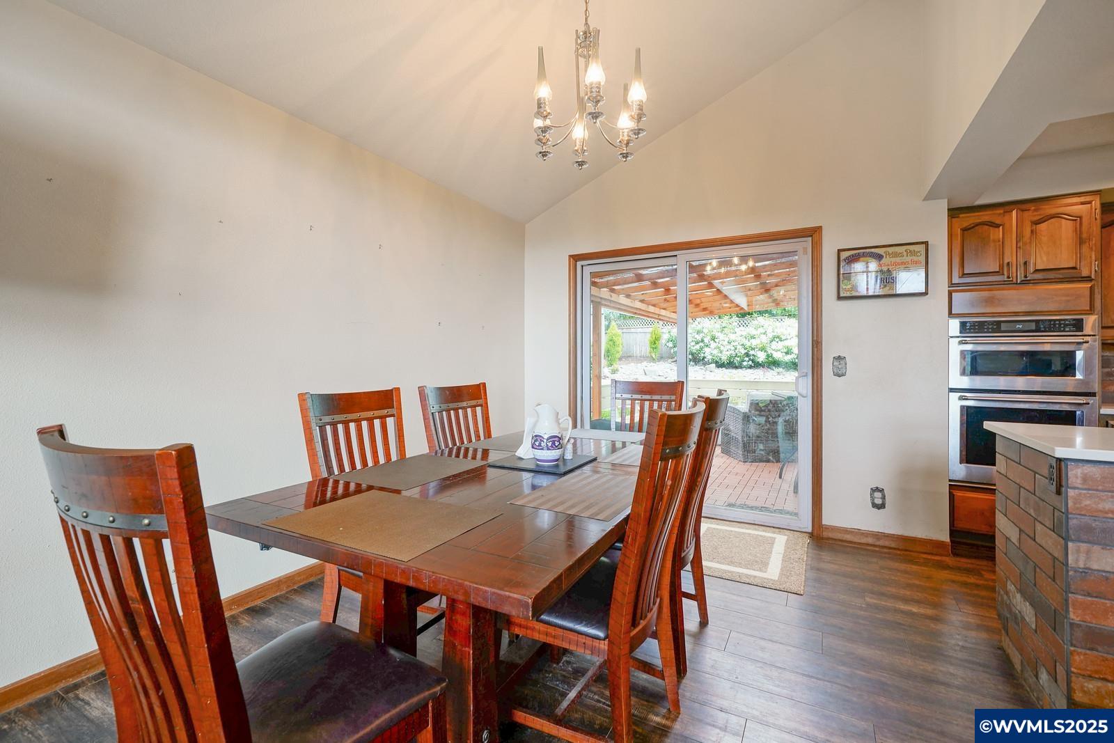 Salem, Oregon, 97302, United States, 3 Bedrooms Bedrooms, ,4 BathroomsBathrooms,Residential,Active,1989789