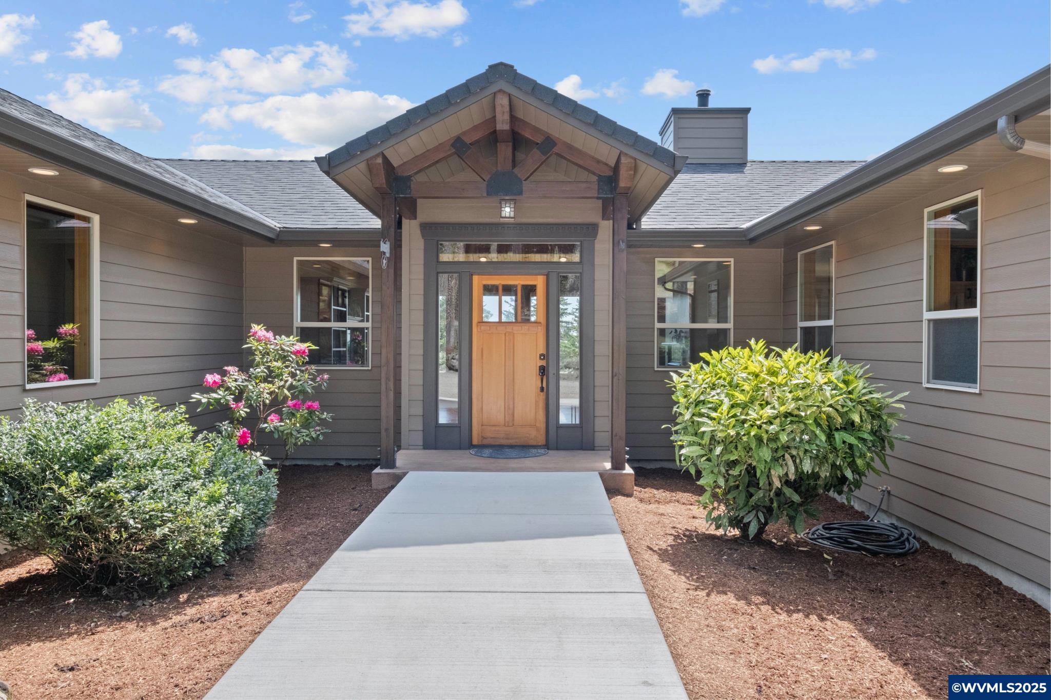 Brownsville, Oregon, 97327, United States, ,4 BathroomsBathrooms,Residential,Active,1859350