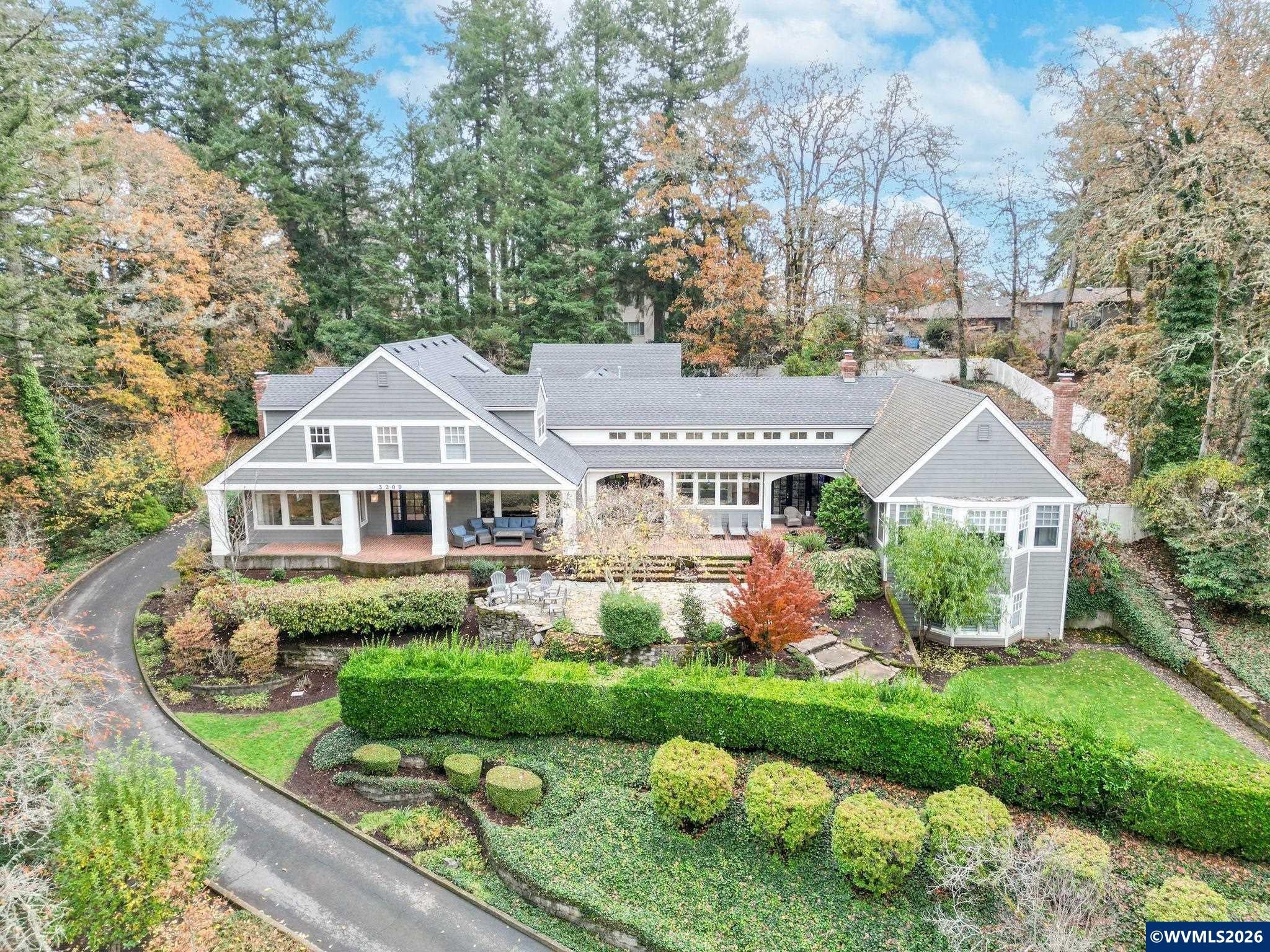 Salem, Oregon, 97302, United States, 5 Bedrooms Bedrooms, ,5 BathroomsBathrooms,Residential,Active,2045793