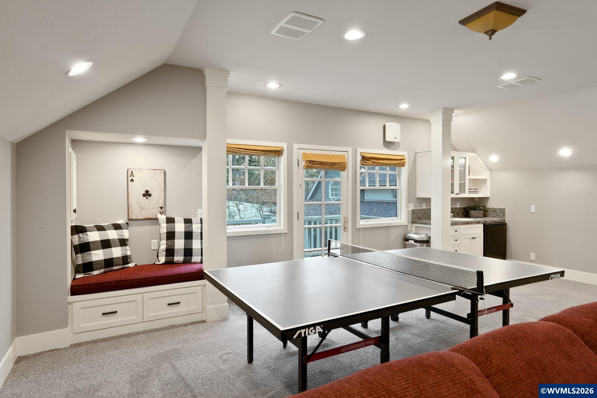 Salem, Oregon, 97302, United States, 5 Bedrooms Bedrooms, ,5 BathroomsBathrooms,Residential,Active,2045793