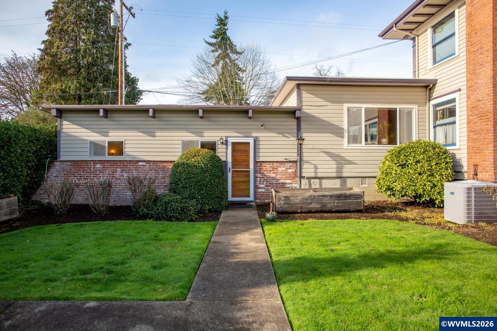 Corvallis, Oregon, 97330, United States, 6 Bedrooms Bedrooms, ,5 BathroomsBathrooms,Residential,Active,2032418