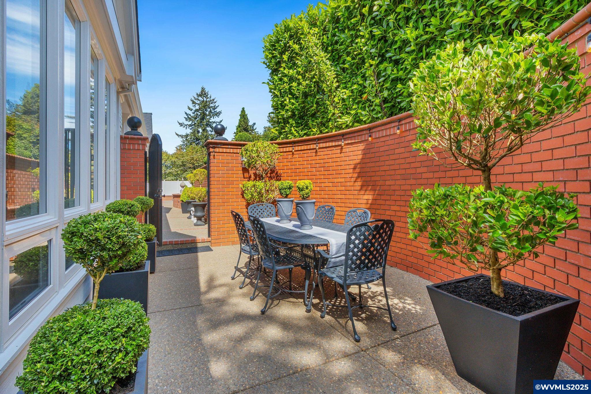 Salem, Oregon, 97302, United States, ,6 BathroomsBathrooms,Residential,Active,1770054