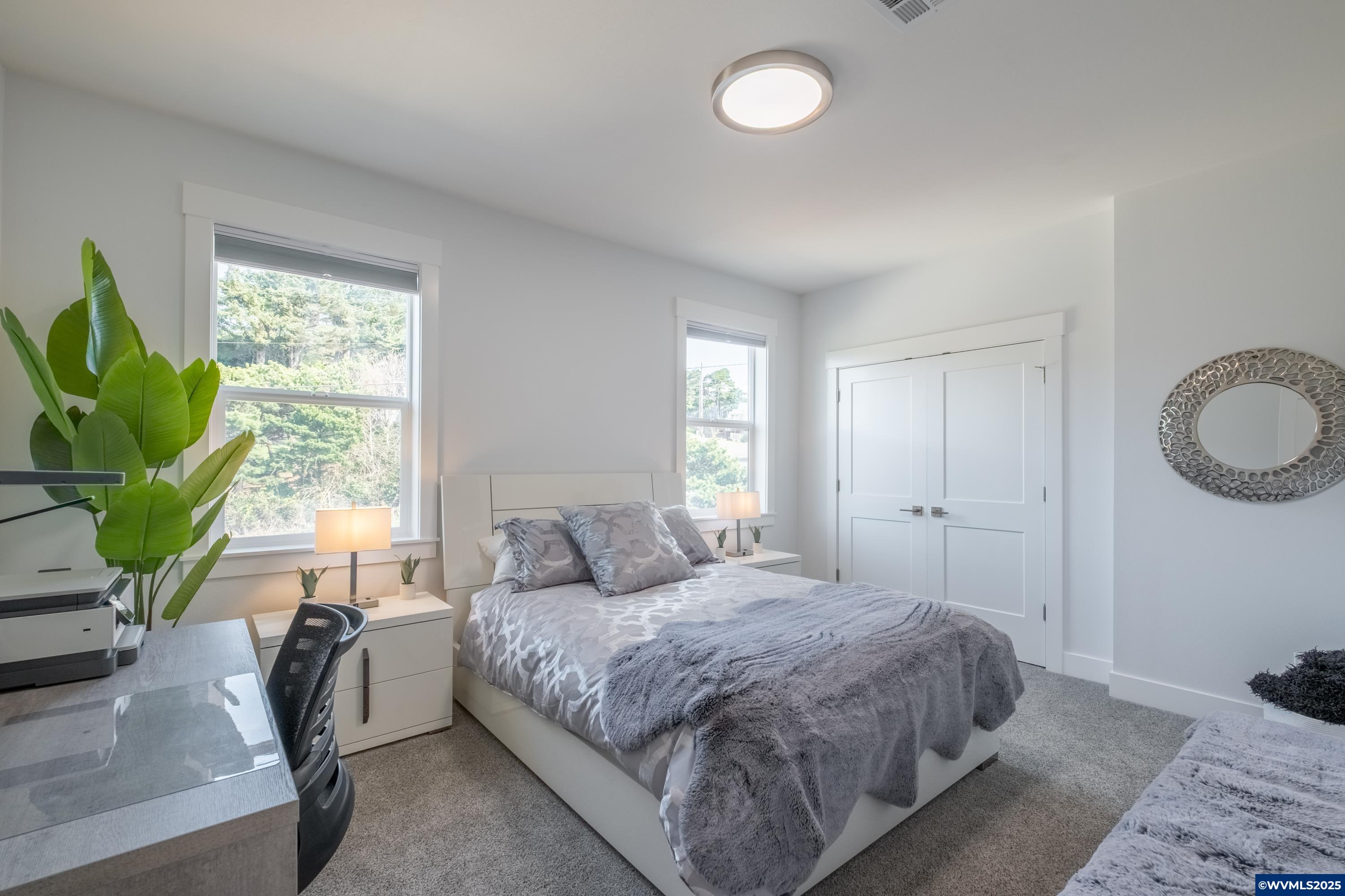 Lincoln City, Oregon, 97367, United States, 3 Bedrooms Bedrooms, ,3 BathroomsBathrooms,Residential,Active,1762853