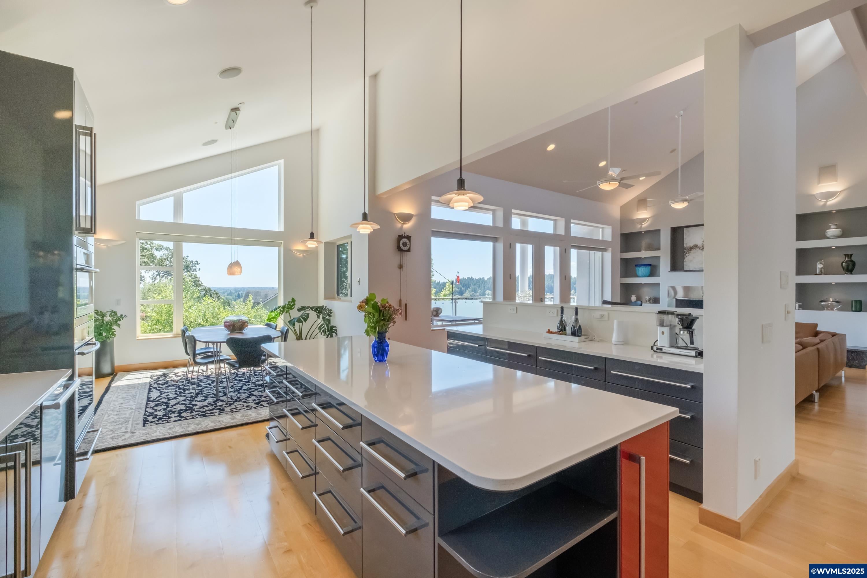 Corvallis, Oregon, 97330, United States, 4 Bedrooms Bedrooms, ,3 BathroomsBathrooms,Residential,Active,1922271