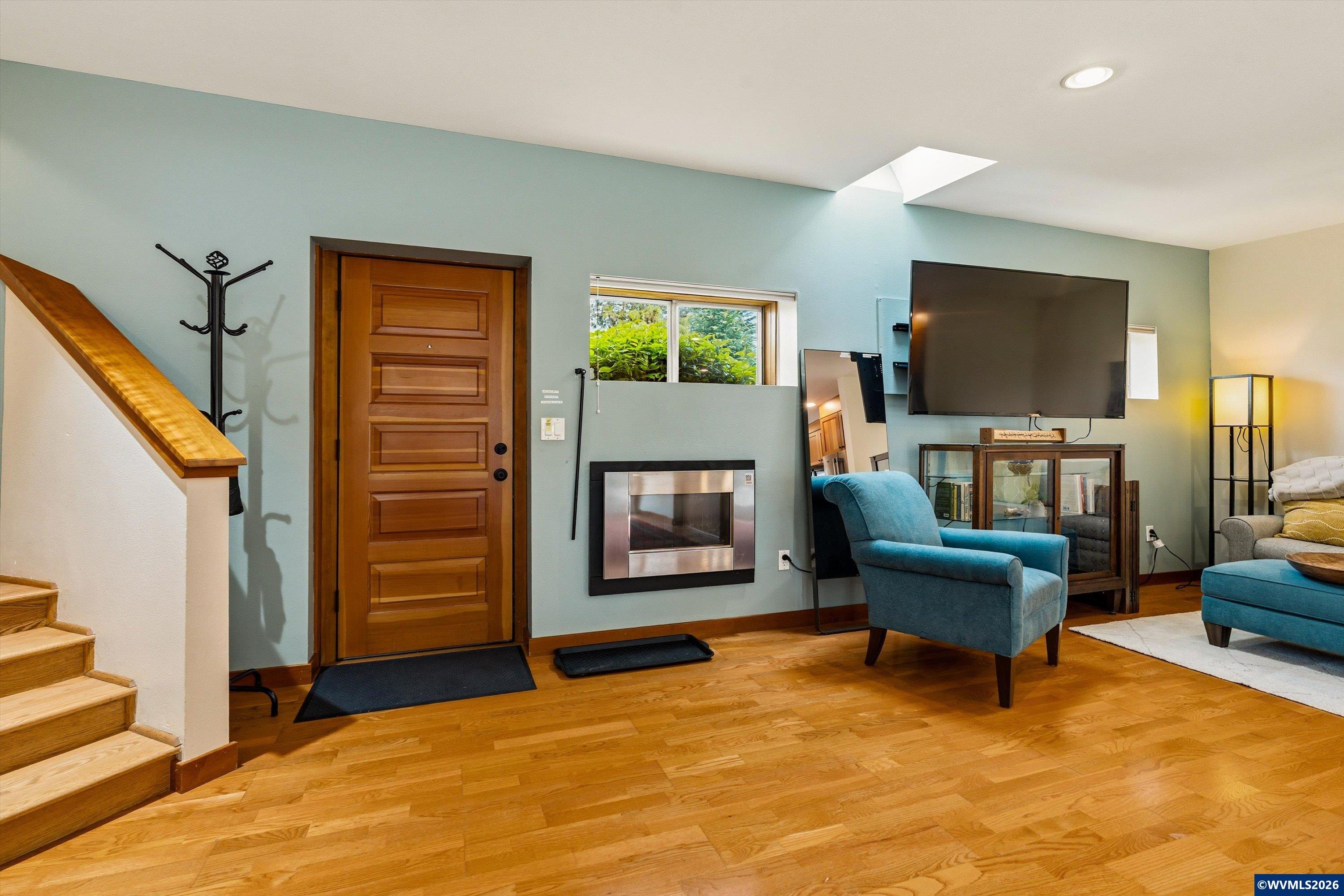 Corvallis, Oregon, 97330, United States, 6 Bedrooms Bedrooms, ,5 BathroomsBathrooms,Residential,Active,2032418