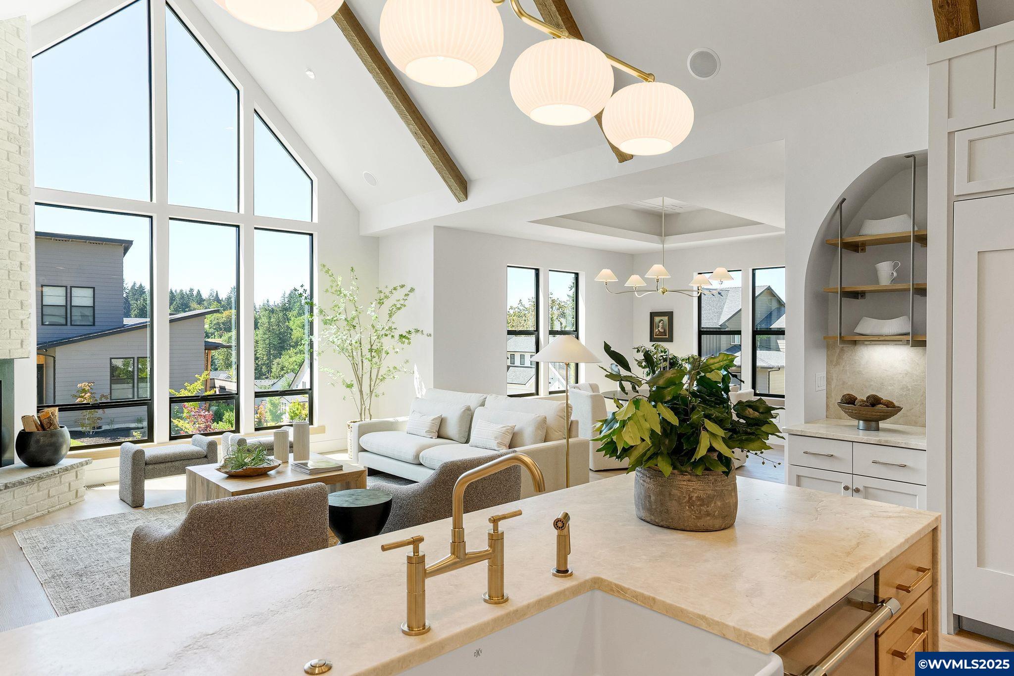 Salem, Oregon, 97302, United States, 3 Bedrooms Bedrooms, ,4 BathroomsBathrooms,Residential,Active,1889351