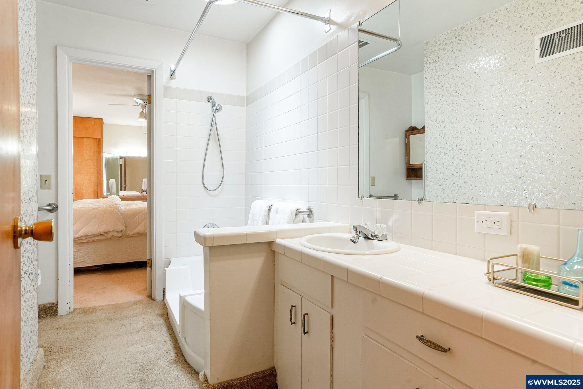 Corvallis, Oregon, 97333, United States, 3 Bedrooms Bedrooms, ,2 BathroomsBathrooms,Residential,Active,2001335