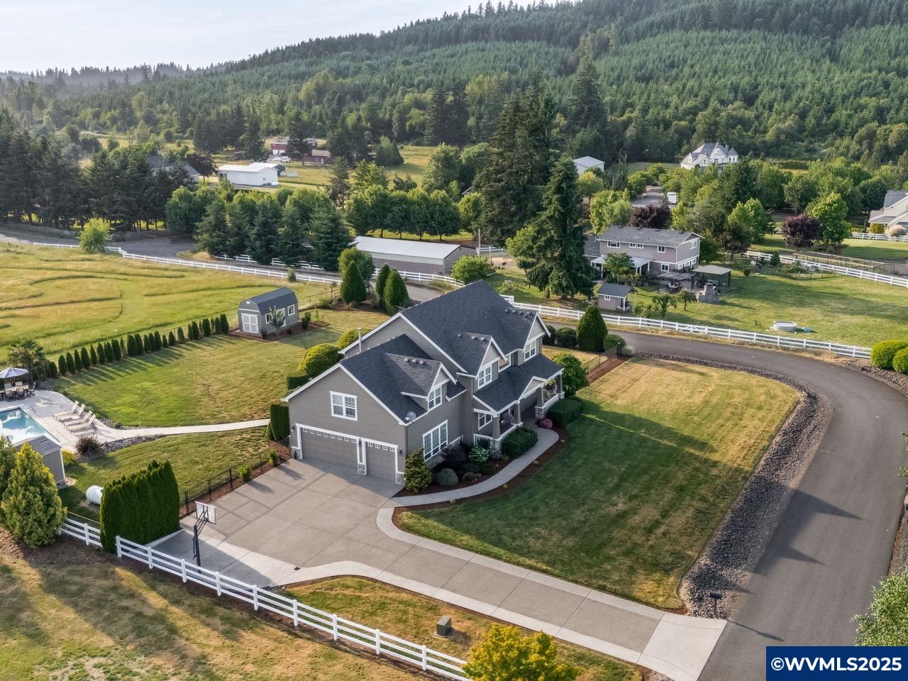 Oregon City, Oregon, 97045, United States, 4 Bedrooms Bedrooms, ,3 BathroomsBathrooms,Residential,Active,1922672