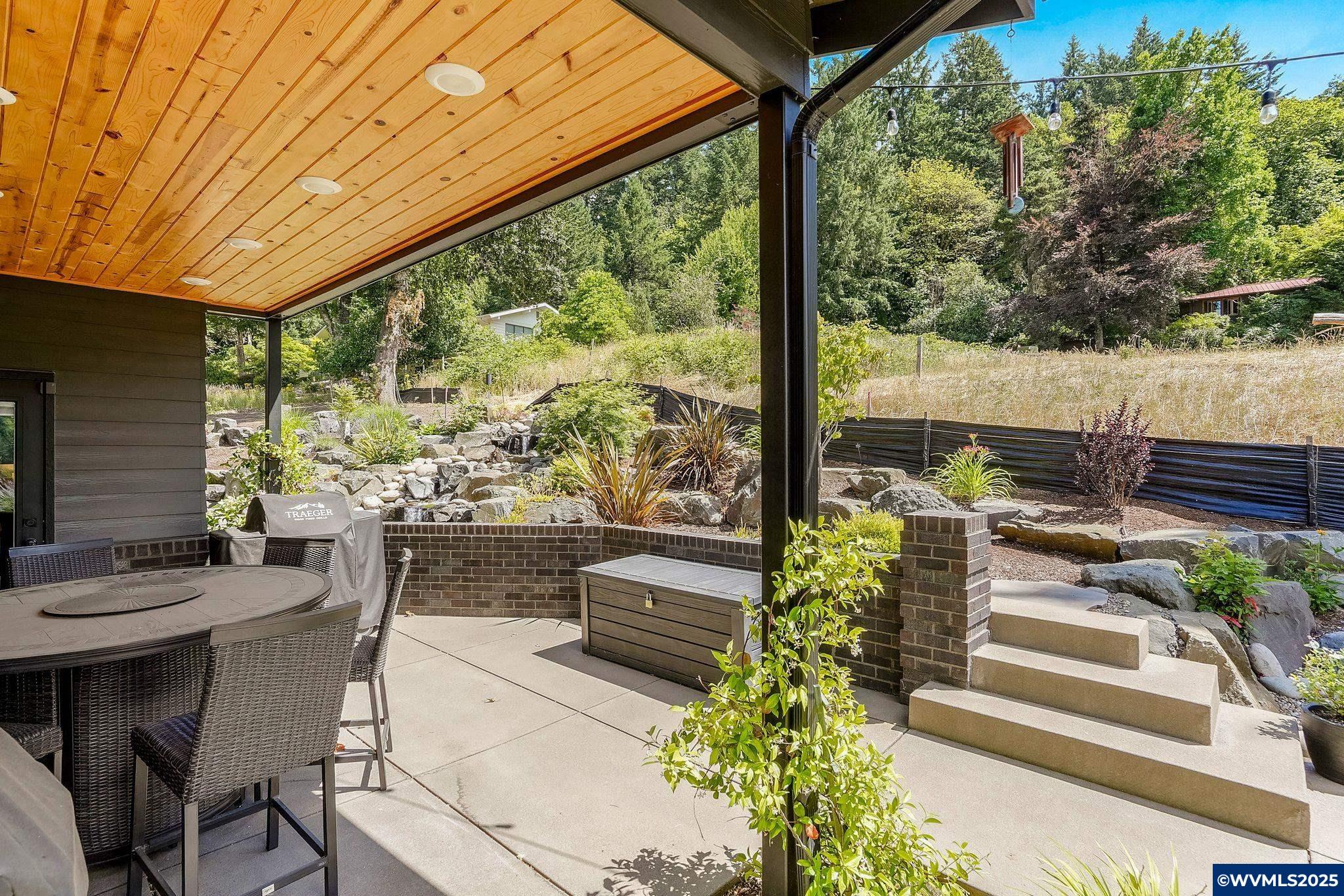 Salem, Oregon, 97302, United States, 5 Bedrooms Bedrooms, ,4 BathroomsBathrooms,Residential,Active,1888951