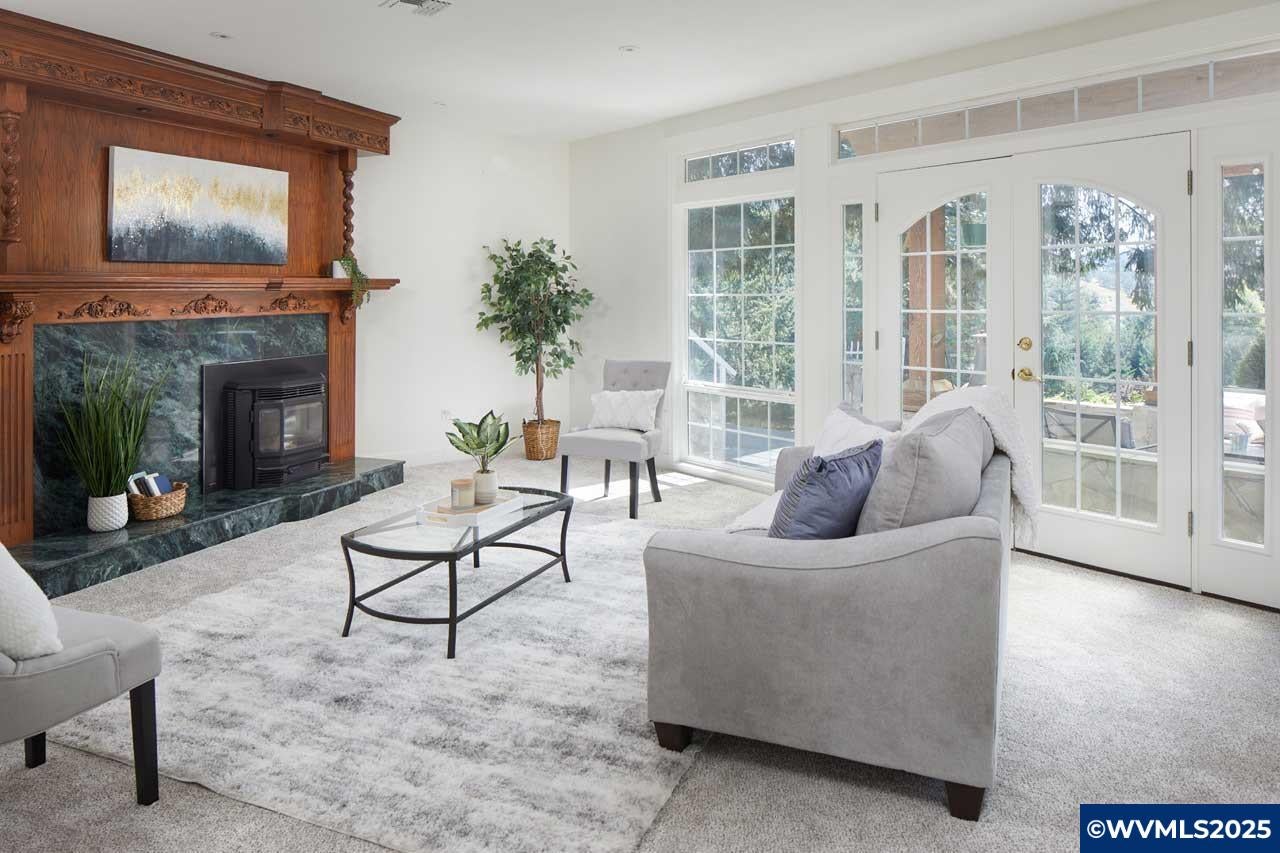 Corvallis, Oregon, 97330, United States, 4 Bedrooms Bedrooms, ,3 BathroomsBathrooms,Residential,Active,1914848