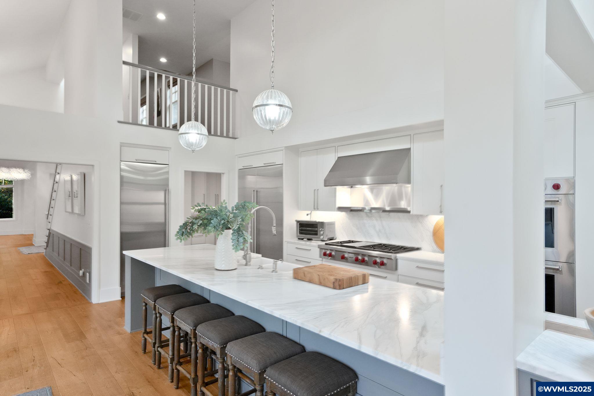 Salem, Oregon, 97302, United States, 5 Bedrooms Bedrooms, ,5 BathroomsBathrooms,Residential,Active,1993680